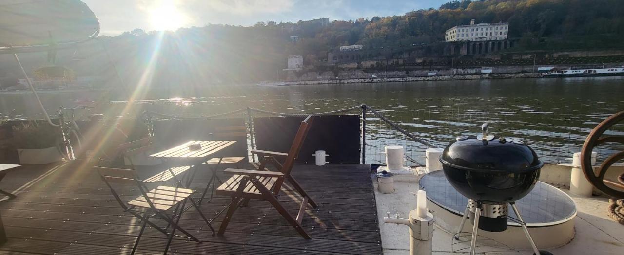 Appartement Dans Peniche Atypique Et Idyllique A Confluence Lyon Extérieur photo